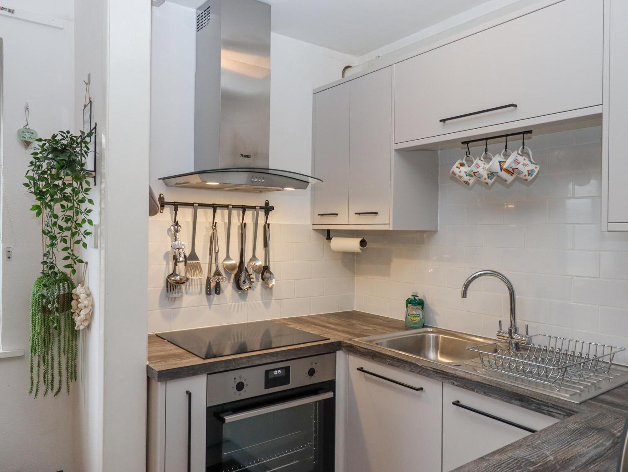 3 Dolphin Court Apartment Brixham Ngoại thất bức ảnh